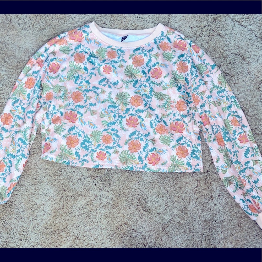 Flowery SHEIN crop sweater